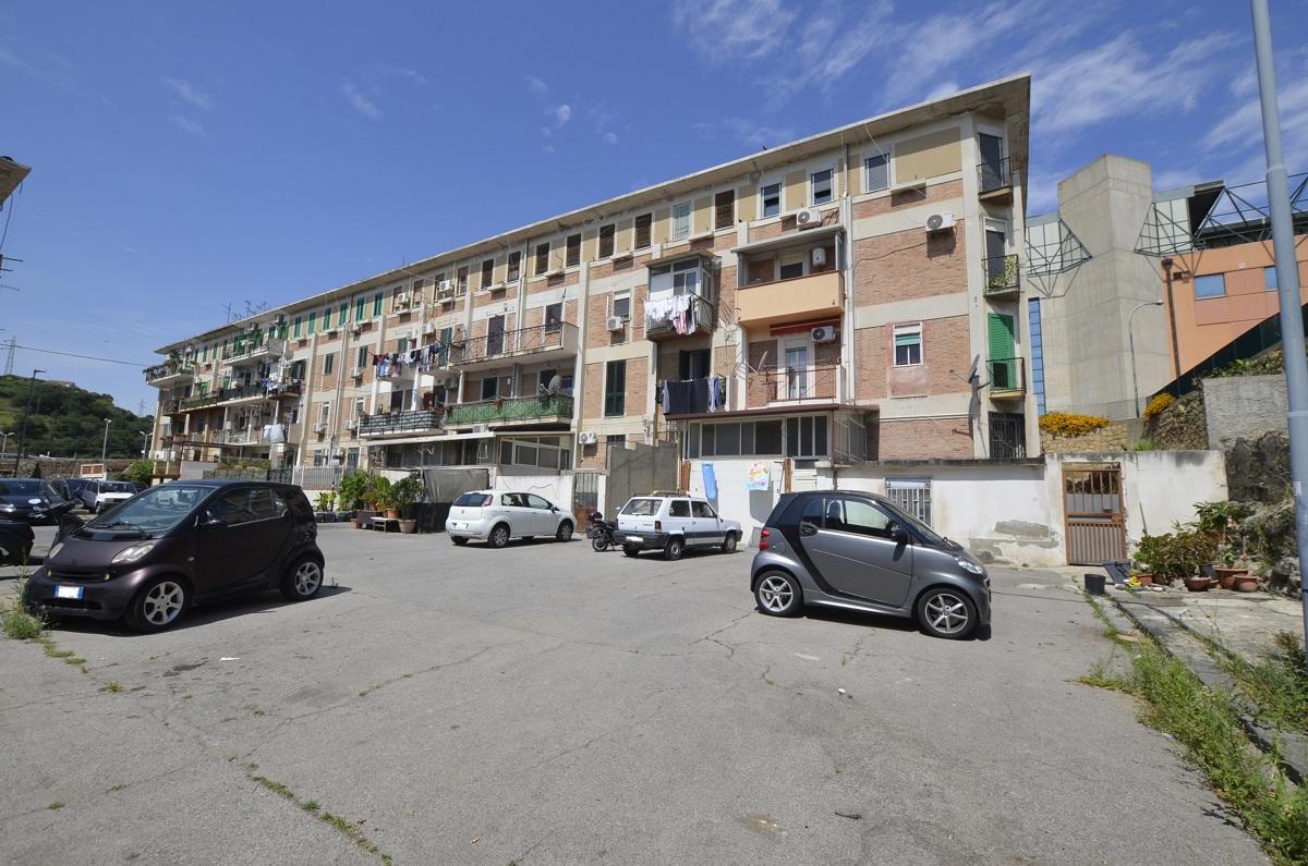 Trilocale In Asta Messina Con Box E Giardino Condominiale Mq