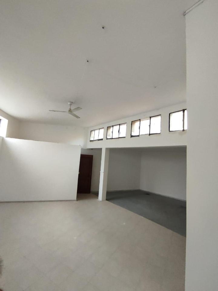 Laboratorio in , Carrara, {3} - Foto 1