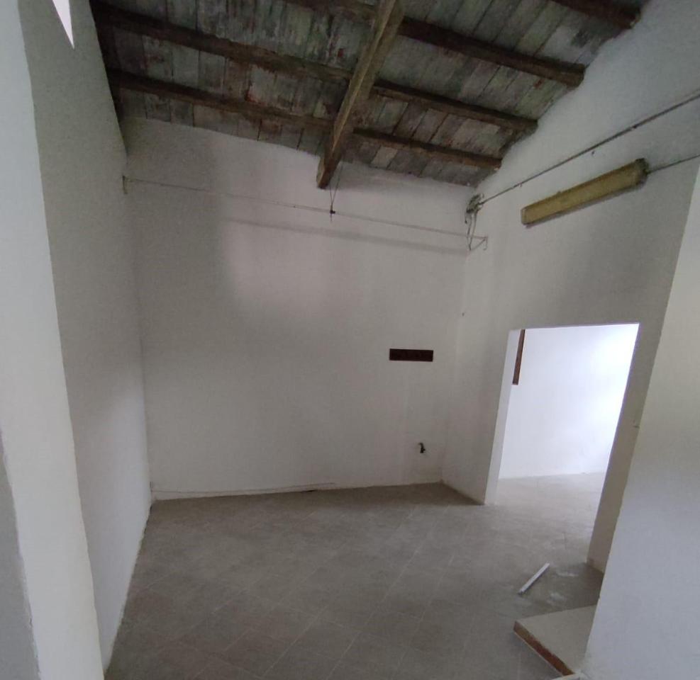 Laboratorio in , Carrara, {3} - Foto 2