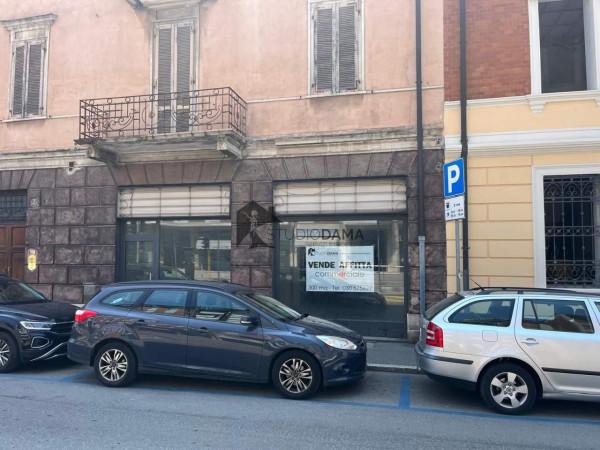 Negozio in , Cremona, {3} - Foto 1