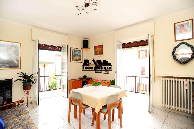 3-room flat in Via Vittorio Veneto, Montorfano - Photo 1