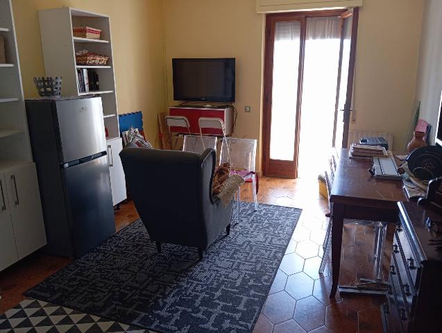 2-room flat in Via Agostini della Seta, Pisa - Photo 1