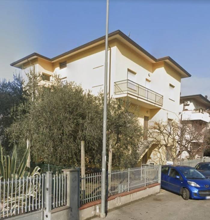 Casa indipendente in vendita a Rimini