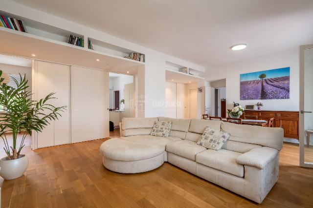 4-room flat in Viale Salvatore Ferrara 4, Cagliari - Photo 1