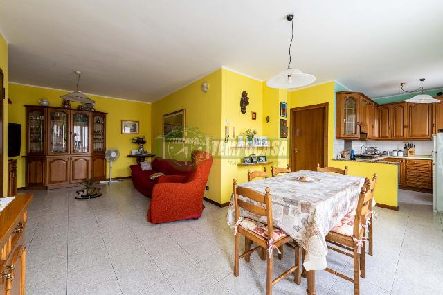 Dreizimmerwohnung in Via Canonici 40, Stezzano - Foto 1