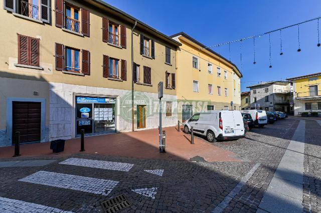 Quadrilocale in Via Cialdini 2, Levate - Foto 1