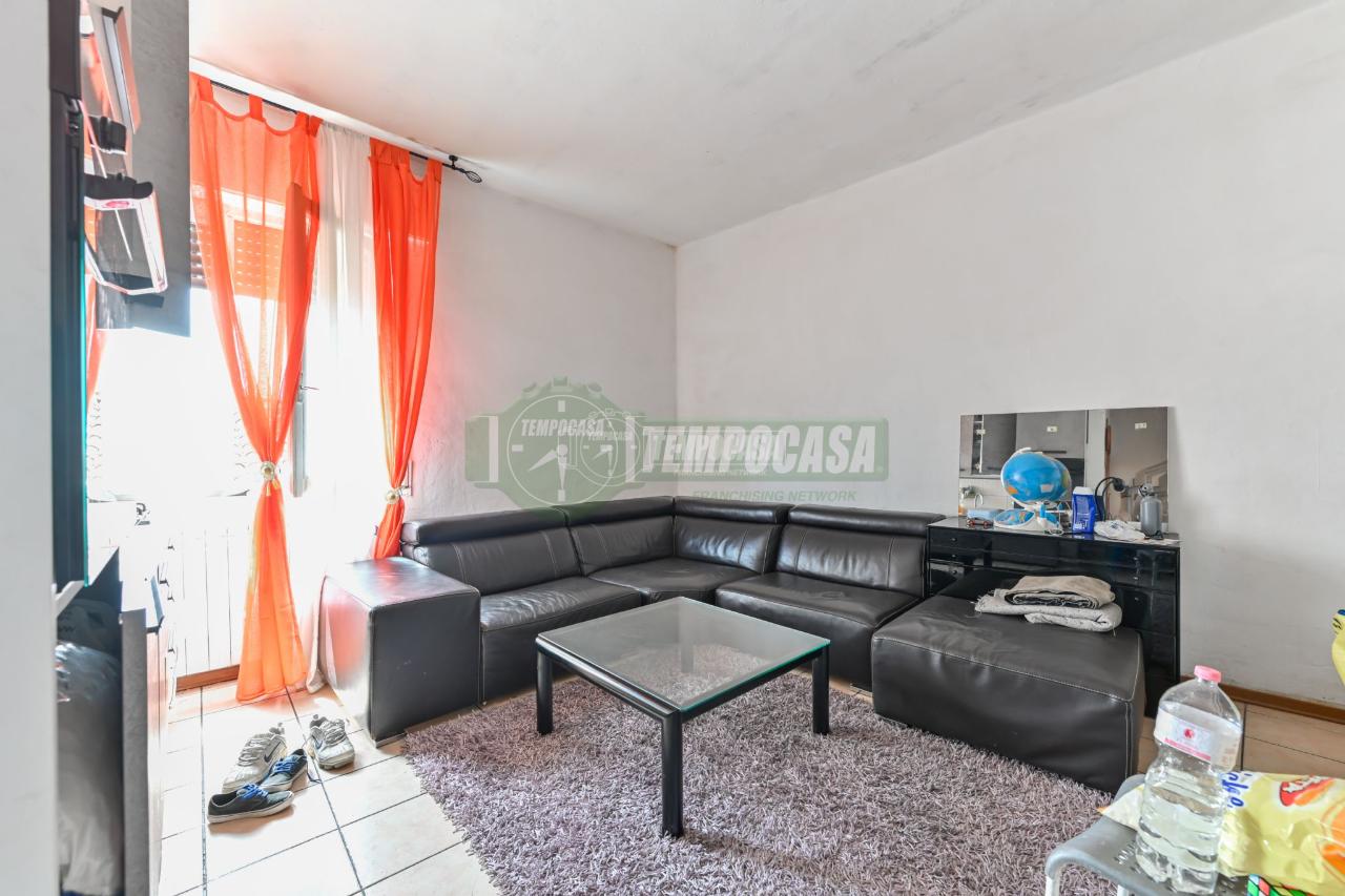 Appartamento in vendita a Azzano San Paolo