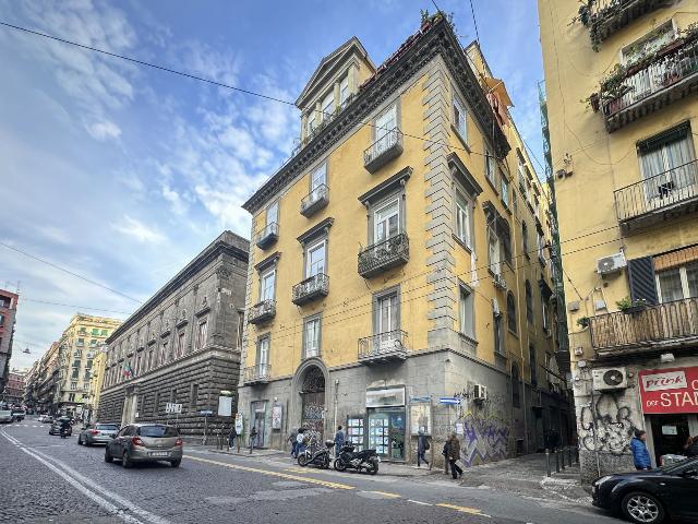 Warenlager, Napoli - Foto 1