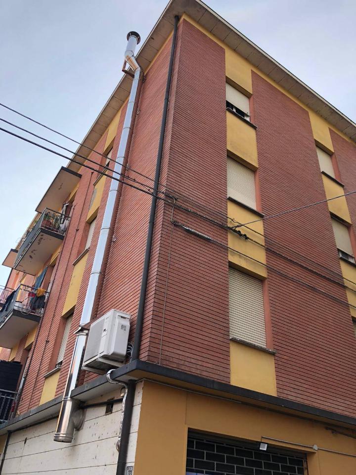 Esercizio commerciale in Via Ripa Inferiore, Castelfranco Emilia, {3} - Foto 2