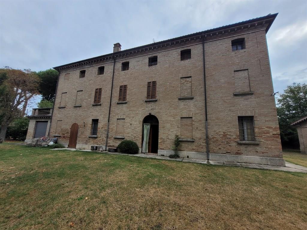 Palazzo in vendita a Ravenna