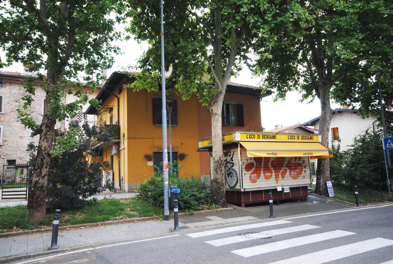 Negozio in Via Campagnola 8, Bergamo, {3} - Foto 2