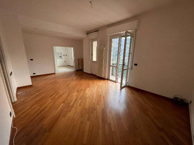 Apartament in {3}, Via Alcide De Gasperi - Photo 1