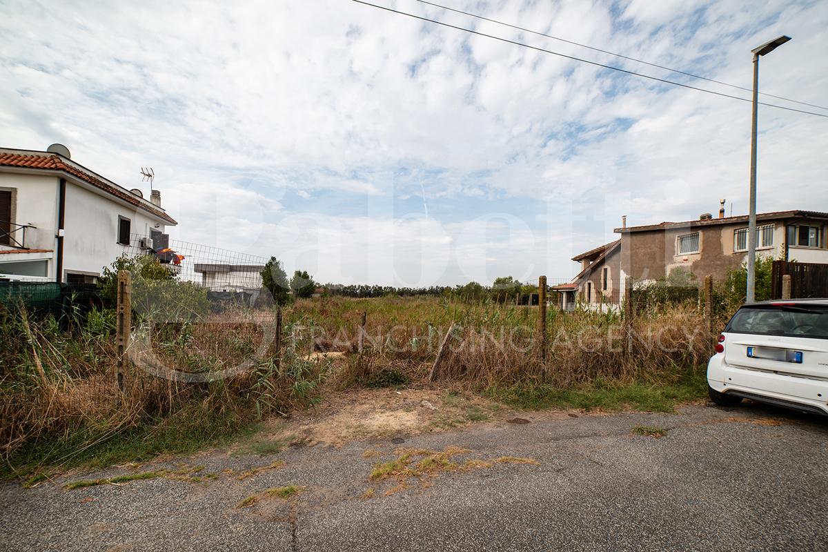 Terreno edificabile in vendita a Fiumicino