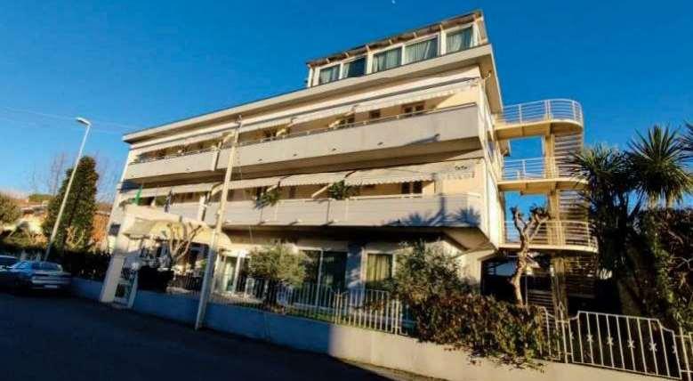 Albergo in Via del Falasco 4, Massa - Foto 1