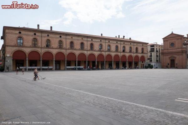 Negozio in , Imola, {3} - Foto 1