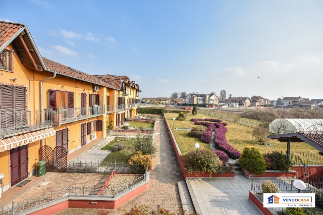 2-room flat in Corso Vinovo 32, Carignano - Photo 1