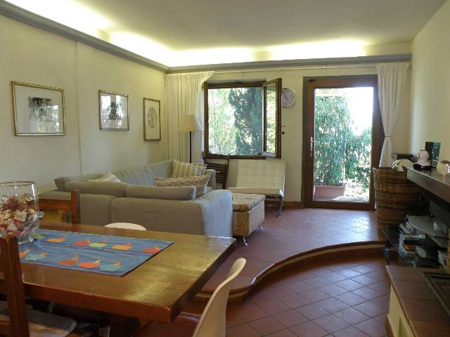 Mansion in {3}, Viale Roma - Photo 1