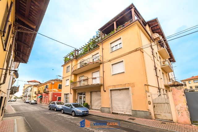 3-room flat in Via Giuseppe Mazzini 22, Savigliano - Photo 1