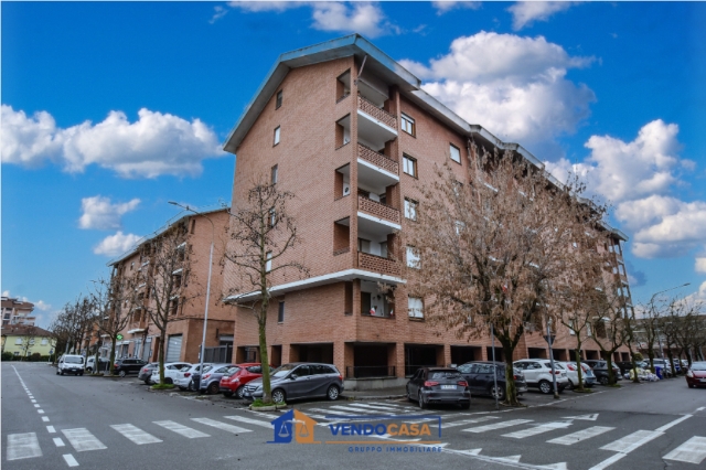 Appartamento in Via Giacomo Leopardi, Carmagnola - Foto 1