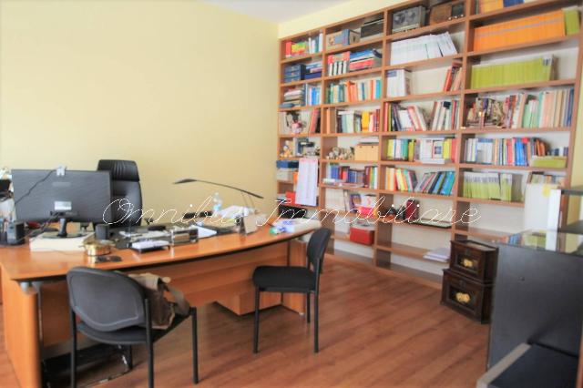 Büro in {3}, Via Maria Teresa di Lascia - Foto 1