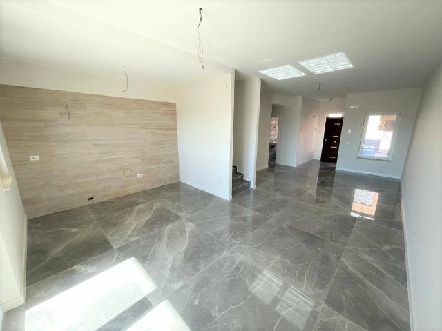 Villa in Via Manfredonia, Foggia - Foto 1