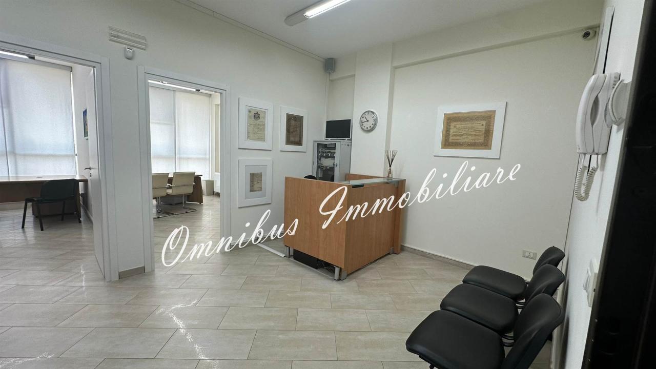 Ufficio in Via De Stefano, Foggia, {3} - Foto 2