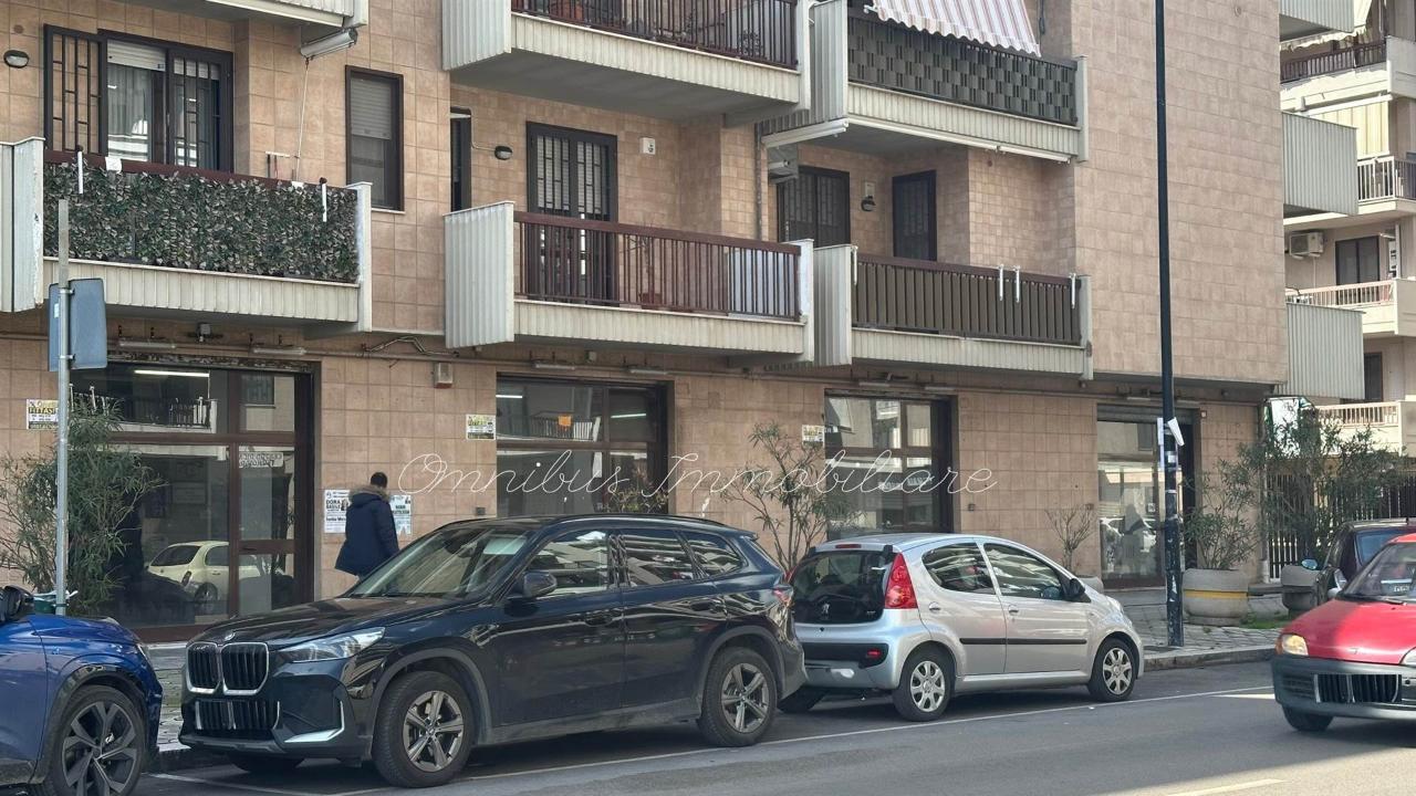 Negozio in Via Lucera, Foggia, {3} - Foto 2