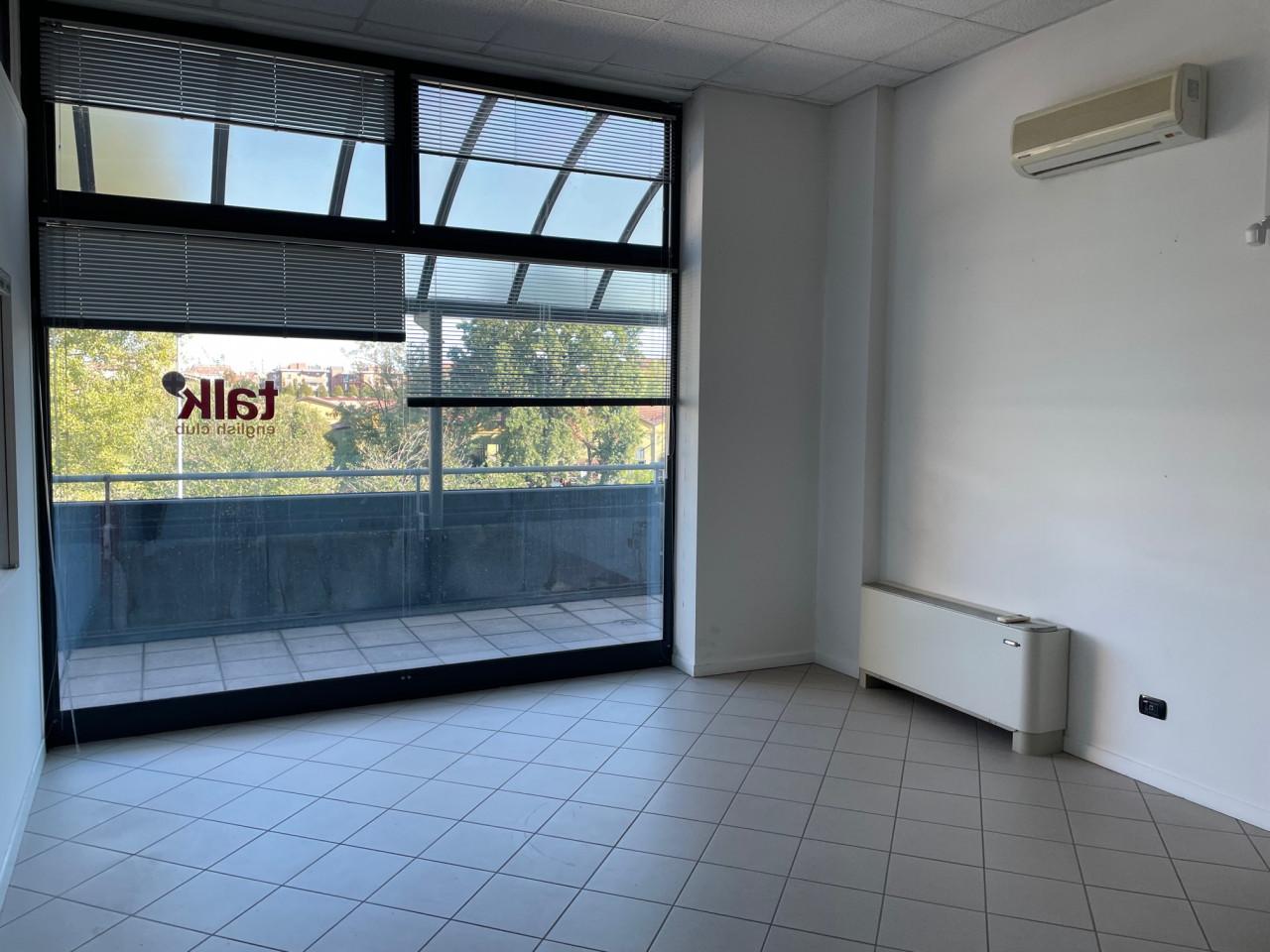 Ufficio in , Sassuolo, {3} - Foto 2