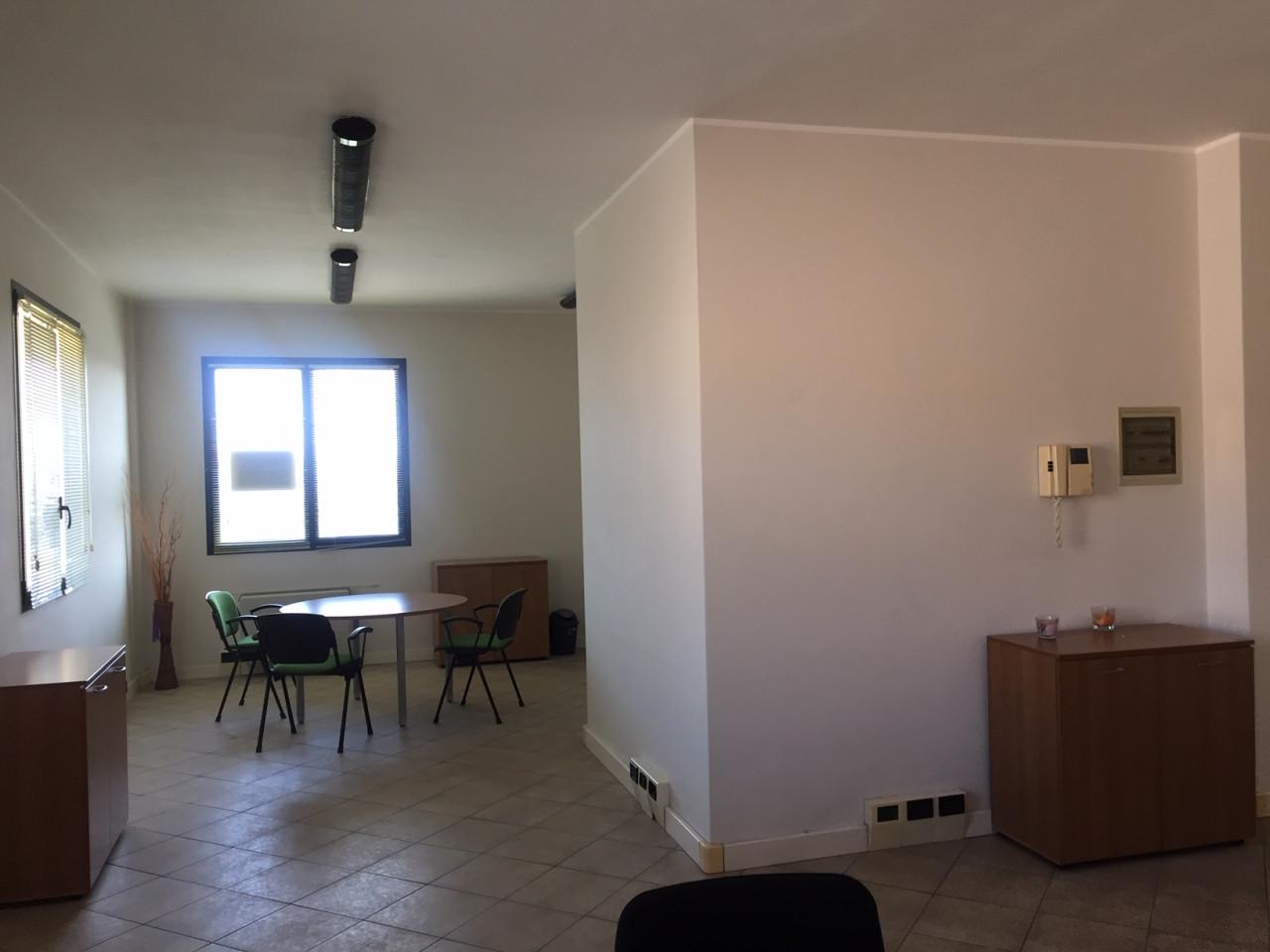 Ufficio in Via Circonvallazione Nord Est, Sassuolo, {3} - Foto 2