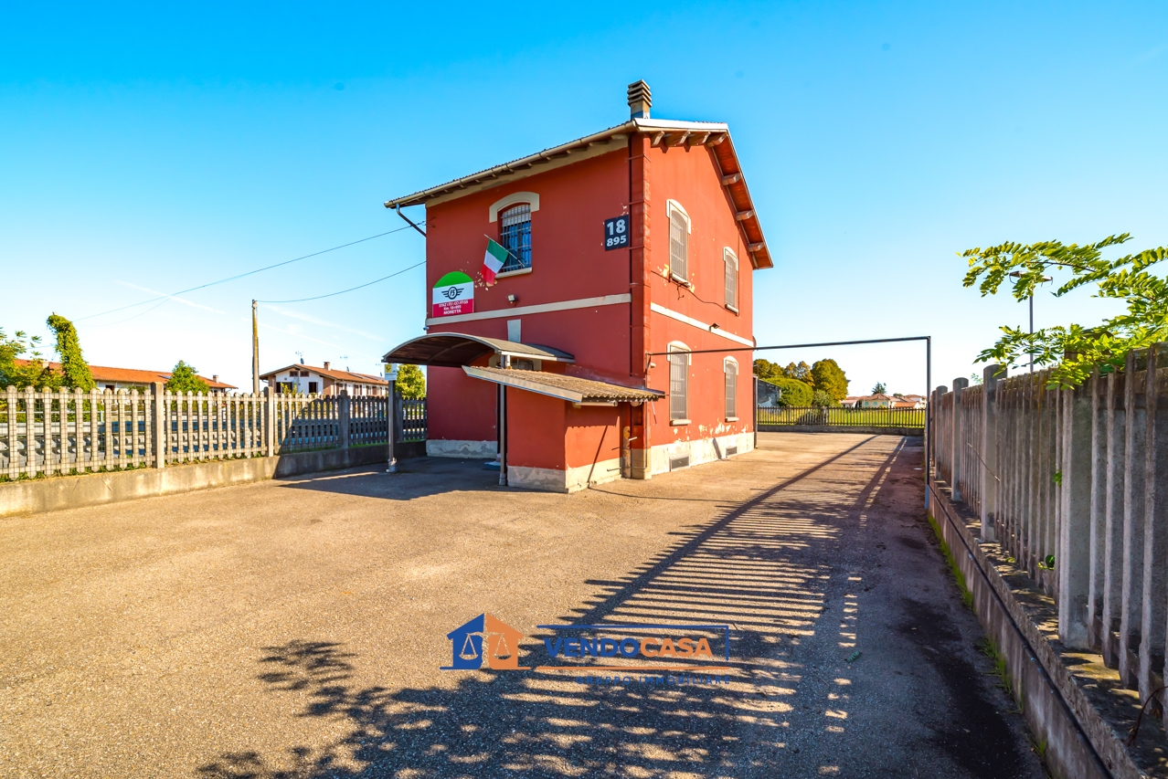 immagine annuncio 1 di 15