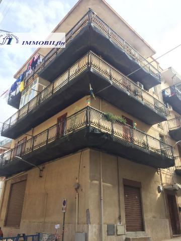 4-room flat in {3}, Viale Europa - Photo 1