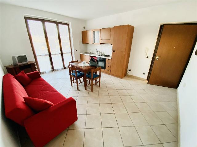 2-room flat in {3}, - Photo 1