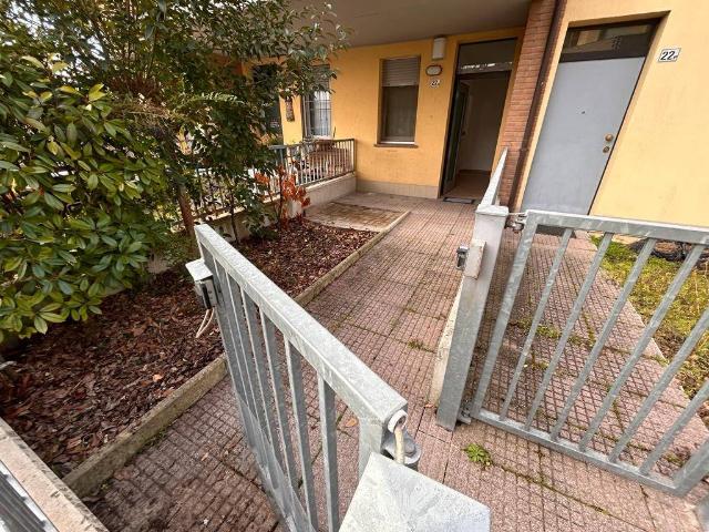 2-room flat in Via Fiagnano, Castel San Pietro Terme - Photo 1