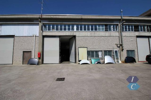 Industrial shed in {3}, Via Solferino - Photo 1