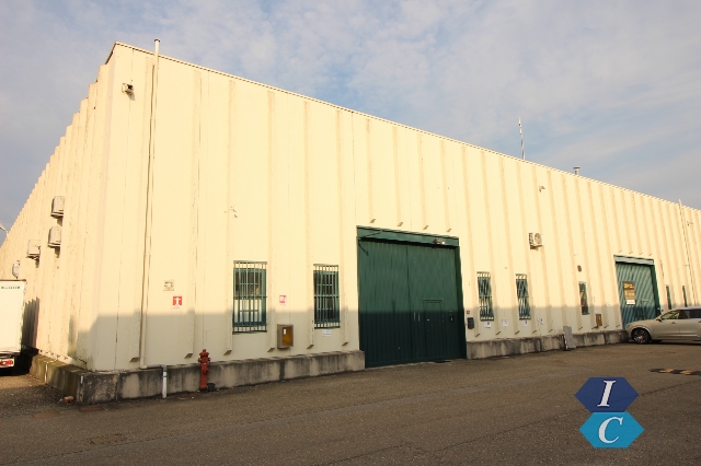 Industrial shed in Via Provinciale Castellanzese 12, Rescaldina - Photo 1