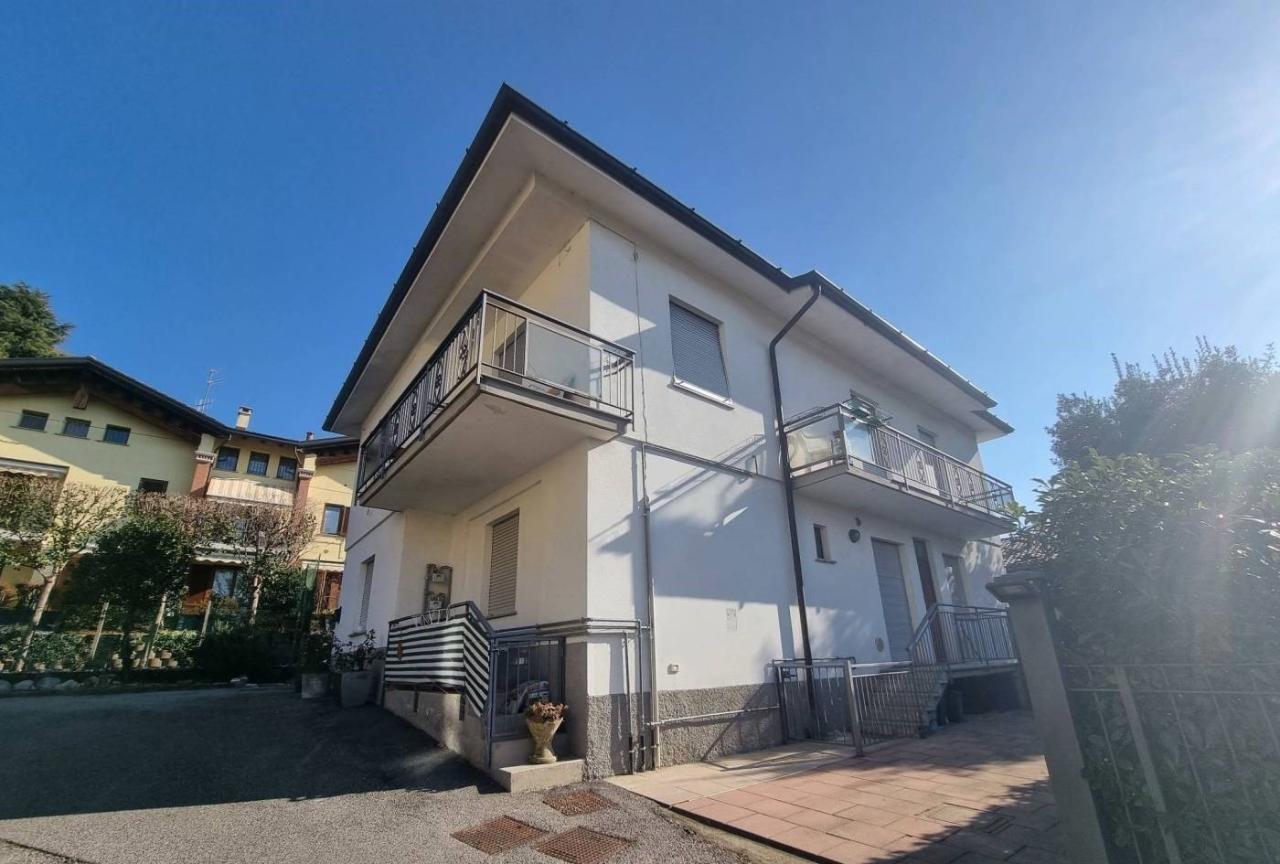 Villa a schiera in vendita a Como