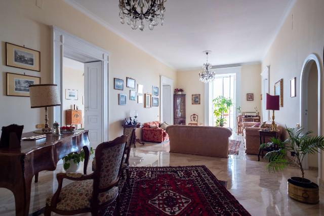 Wohnung in Corso Vittorio Emanuele  466, Napoli - Foto 1