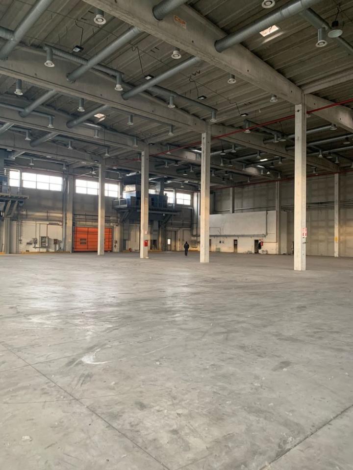 Magazzino in Via Antonio Pacinotti 24, Milano, {3} - Foto 1