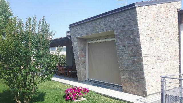 Two-family villa in Strada Bobbiese, Piacenza - Photo 1