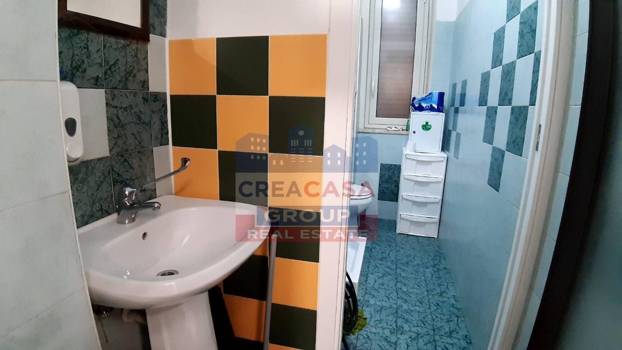 Esercizio commerciale in Via Consolare Valeria, Giardini Naxos, {3} - Planimetria 1