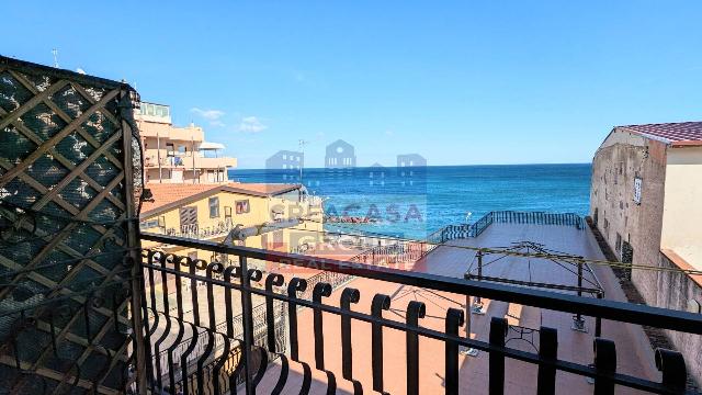 One-room flat in {3}, Lungomare Tysandros - Photo 1