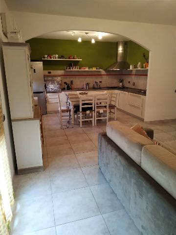 4-room flat, Carmignano - Photo 1