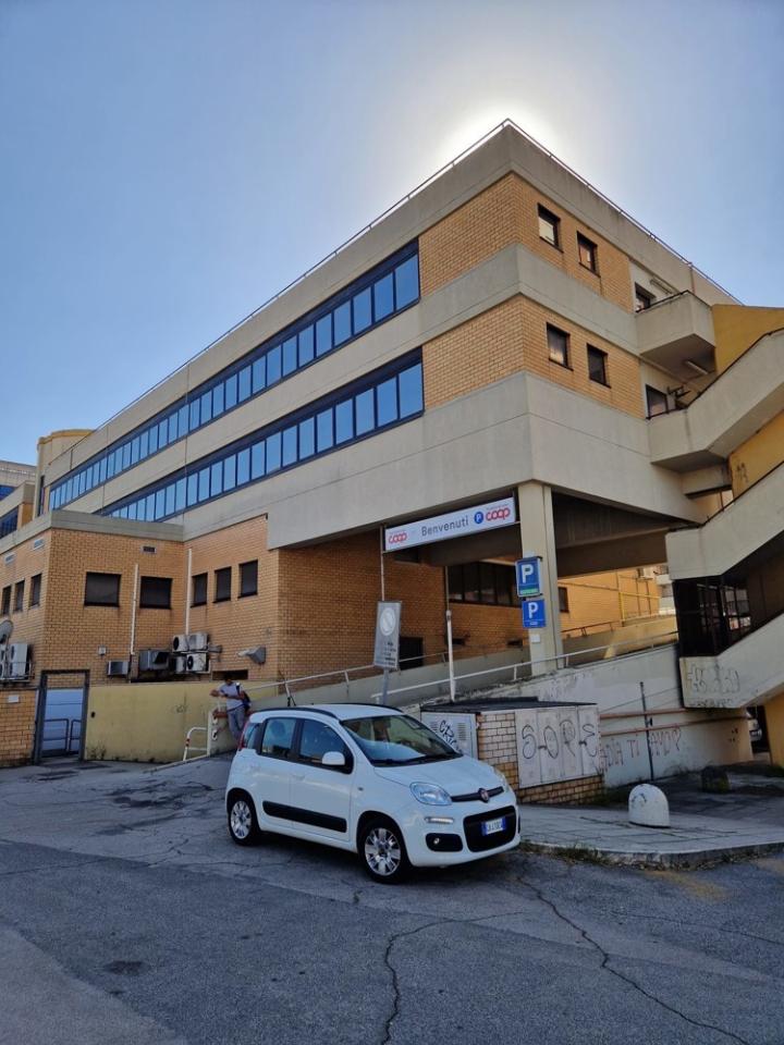 Palazzina uffici in Via Laurentina 750, Roma, {3} - Foto 1