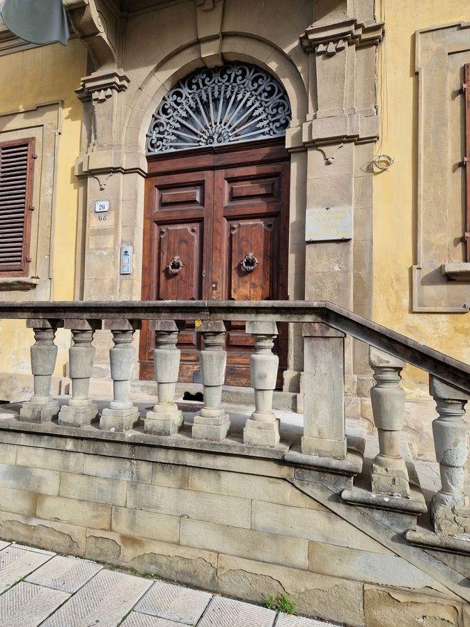 Negozio in Piazza Garibaldi 6, Pistoia, {3} - Foto 2