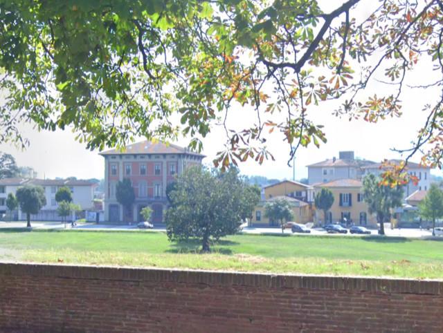 Albergo in Viale Camillo Benso di Cavour 3, Lucca, {3} - Foto 2