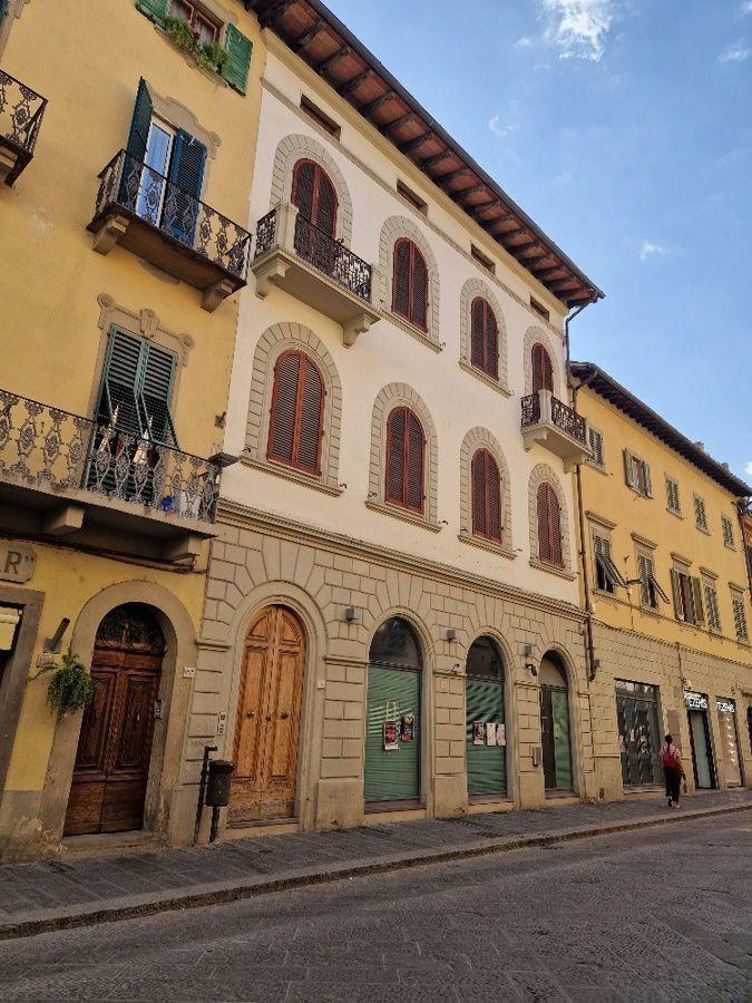Palazzina uffici in Corso Italia 149, San Giovanni Valdarno, {3} - Foto 2