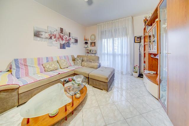 3-room flat in Via Kennedy 3, Castano Primo - Photo 1