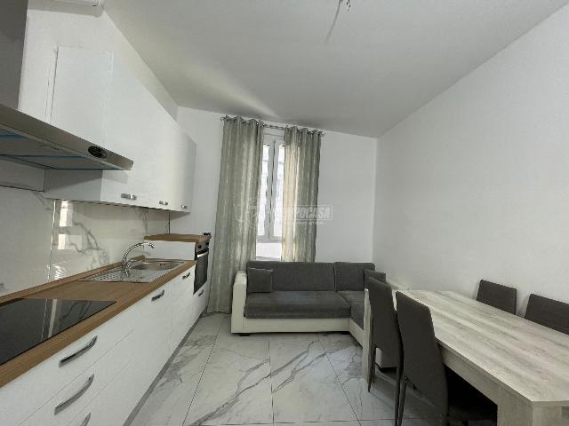 2-room flat in {3}, Via Milano 36 - Photo 1