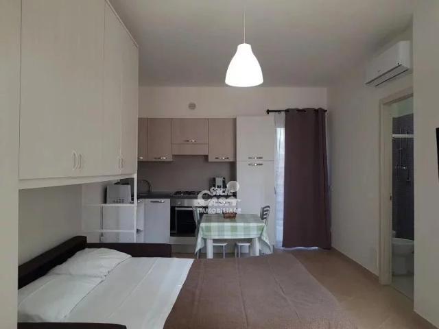 One-room flat in {3}, - Photo 1