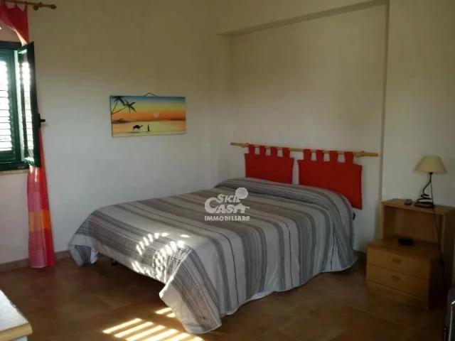 One-room flat in {3}, - Photo 1